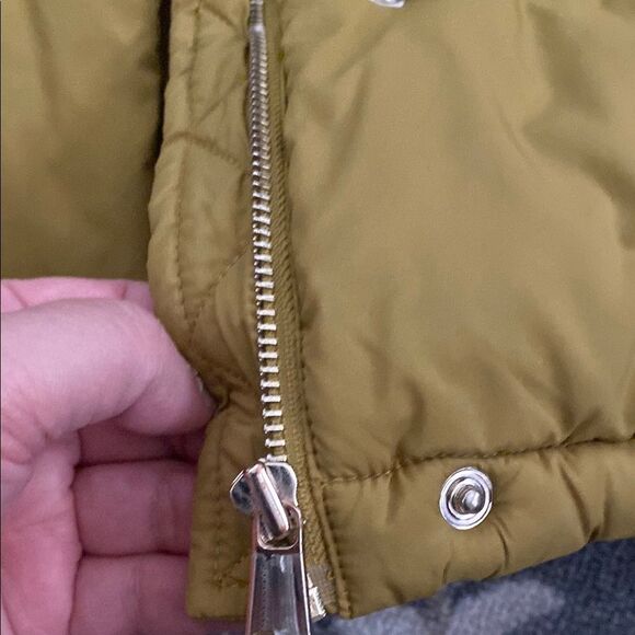LOFT Olive Puffer Jacket - Picture 2 of 6